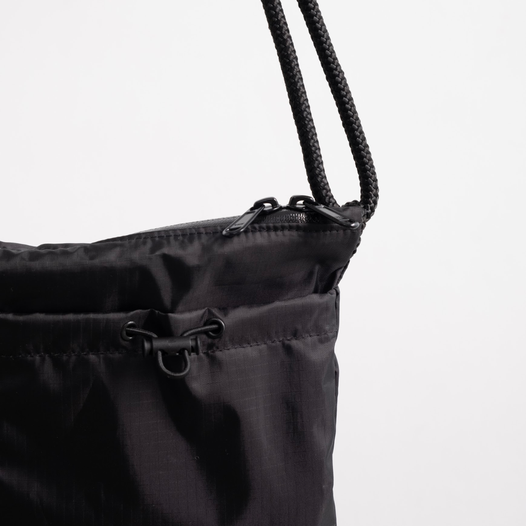 картинка Crossbody Tech Line Black от магазина Good local