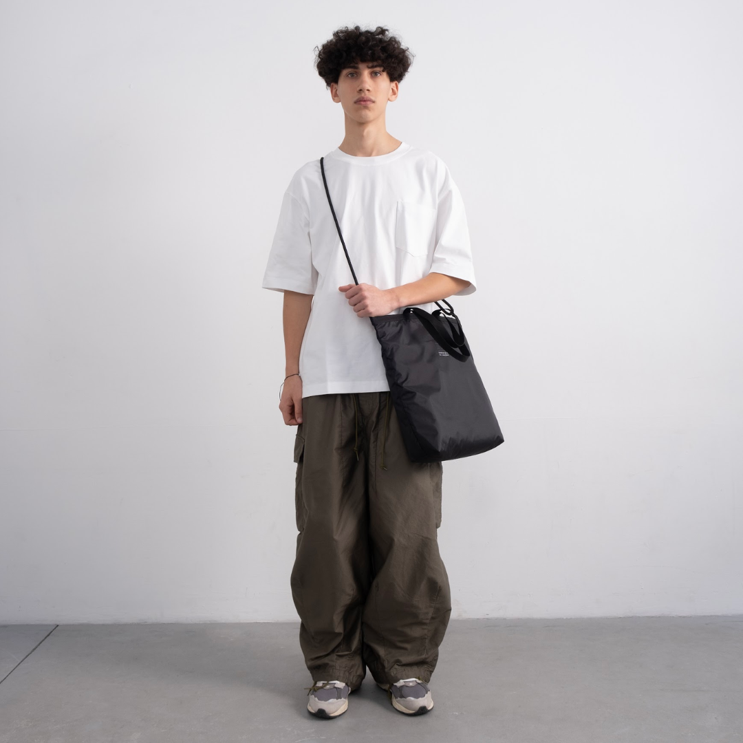 картинка Shopper Tech Line Black от магазина Good local